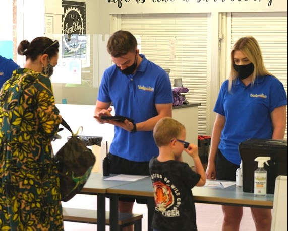 Masks at registration and collection at Barracudas in 2021